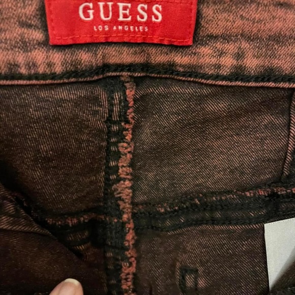 Red Acid Wash Guess Jeans - Picture 4 of 5
